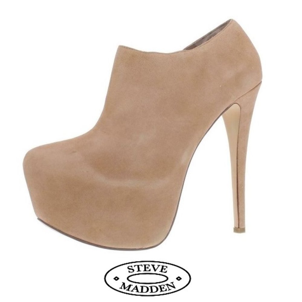 NWT STEVE MADDEN Vippper Suede Plarform Heels